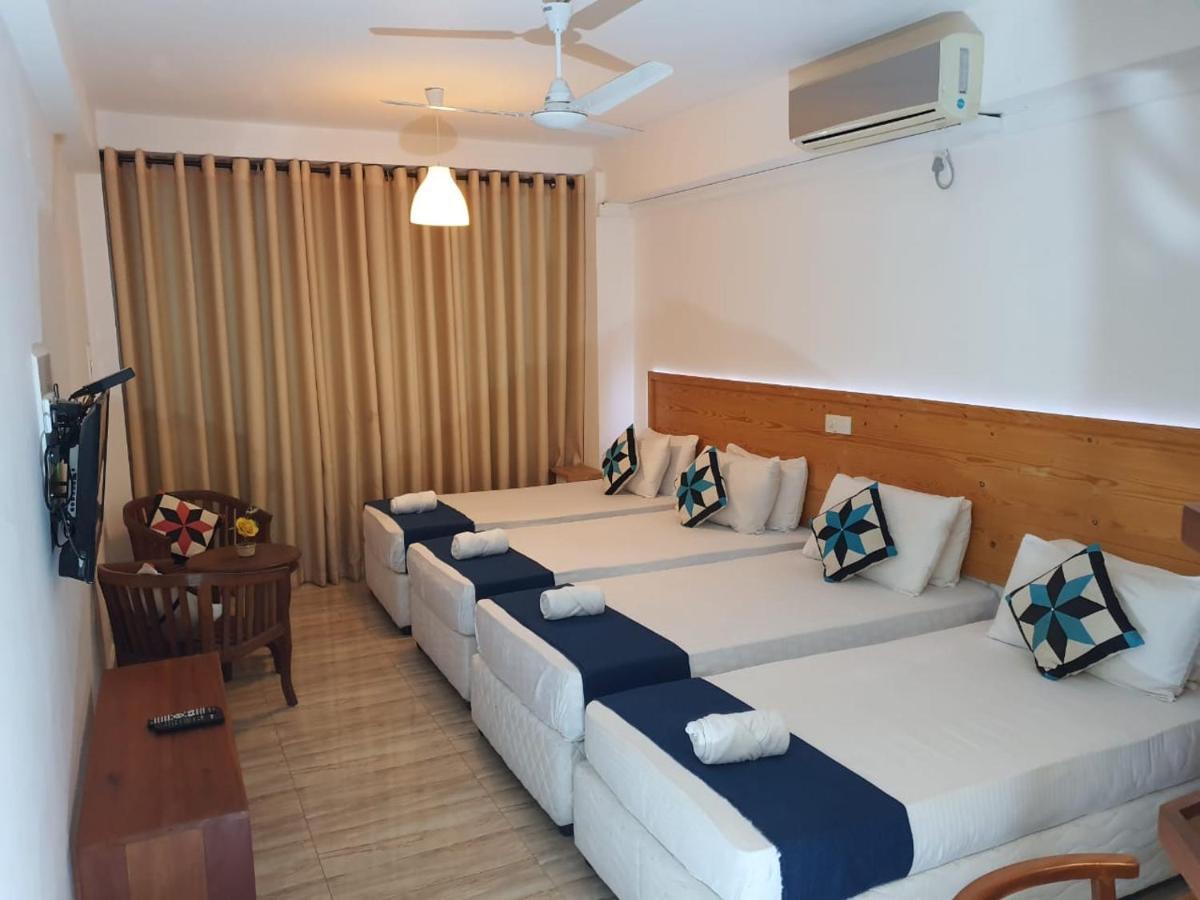 Sky View Grand Hotel Kandy Bagian luar foto