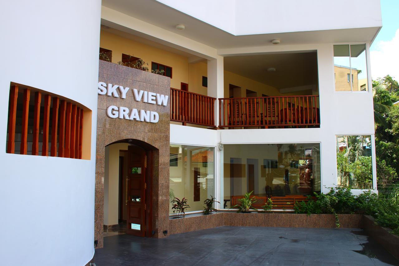 Sky View Grand Hotel Kandy Bagian luar foto