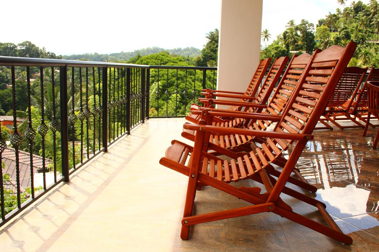Sky View Grand Hotel Kandy Bagian luar foto