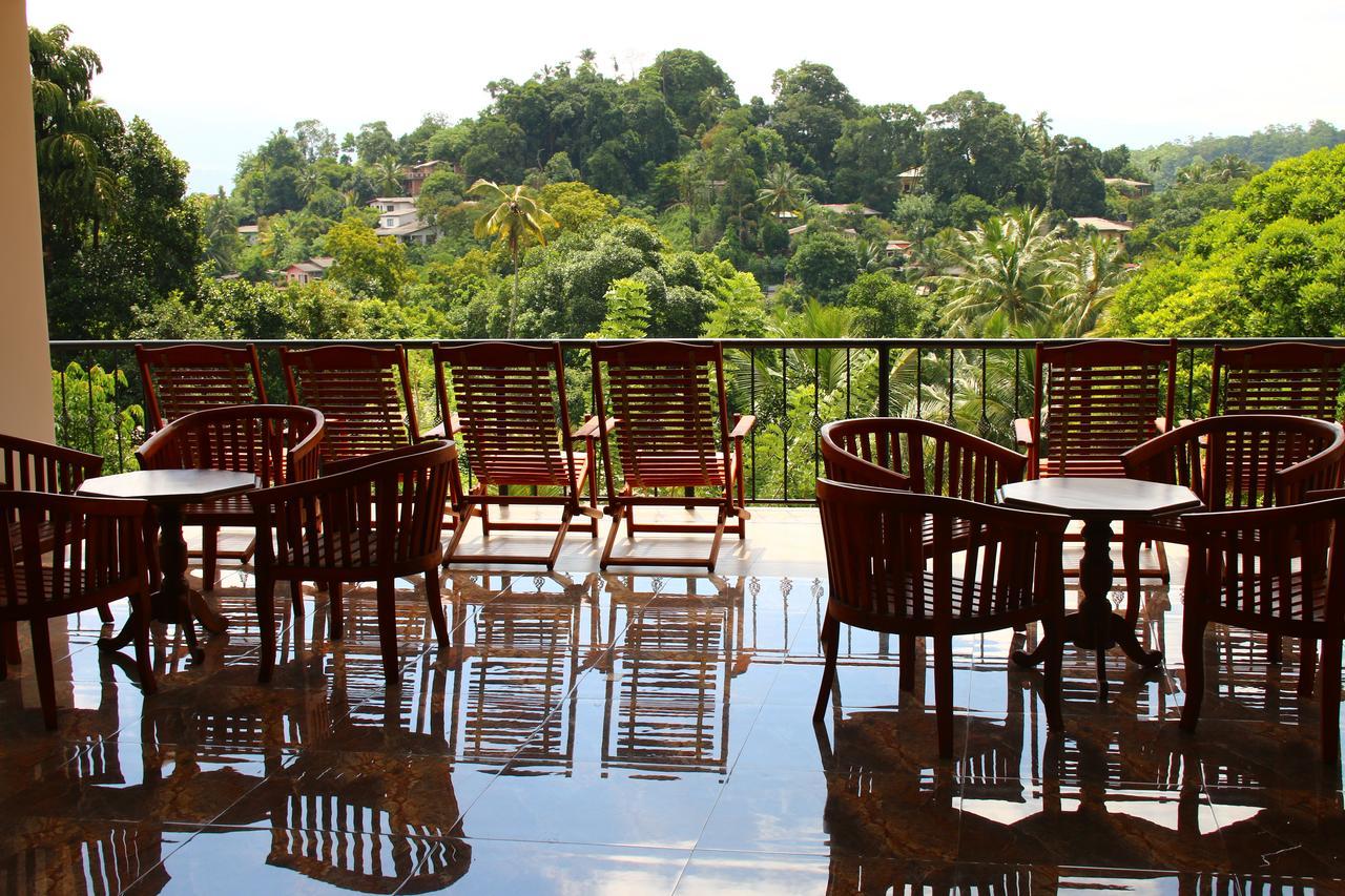 Sky View Grand Hotel Kandy Bagian luar foto